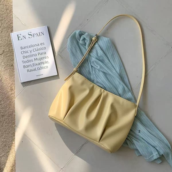Niche design pleated cloud bag, soft PU small square bag, solid color, fashionable shoulder bag for women.
